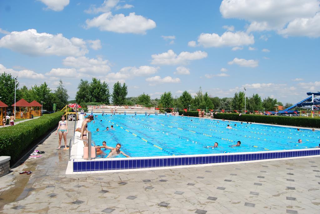 Termal Kemping Apartmanok Tiszaújváros Exterior foto