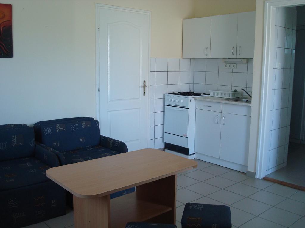 Termal Kemping Apartmanok Tiszaújváros Habitación foto